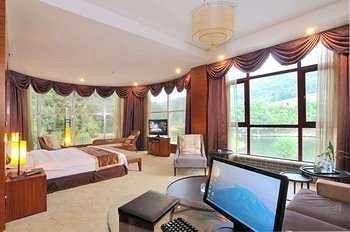 Luanchuan Re-Channel Ferry Lake Hotel Gucheng  Buitenkant foto